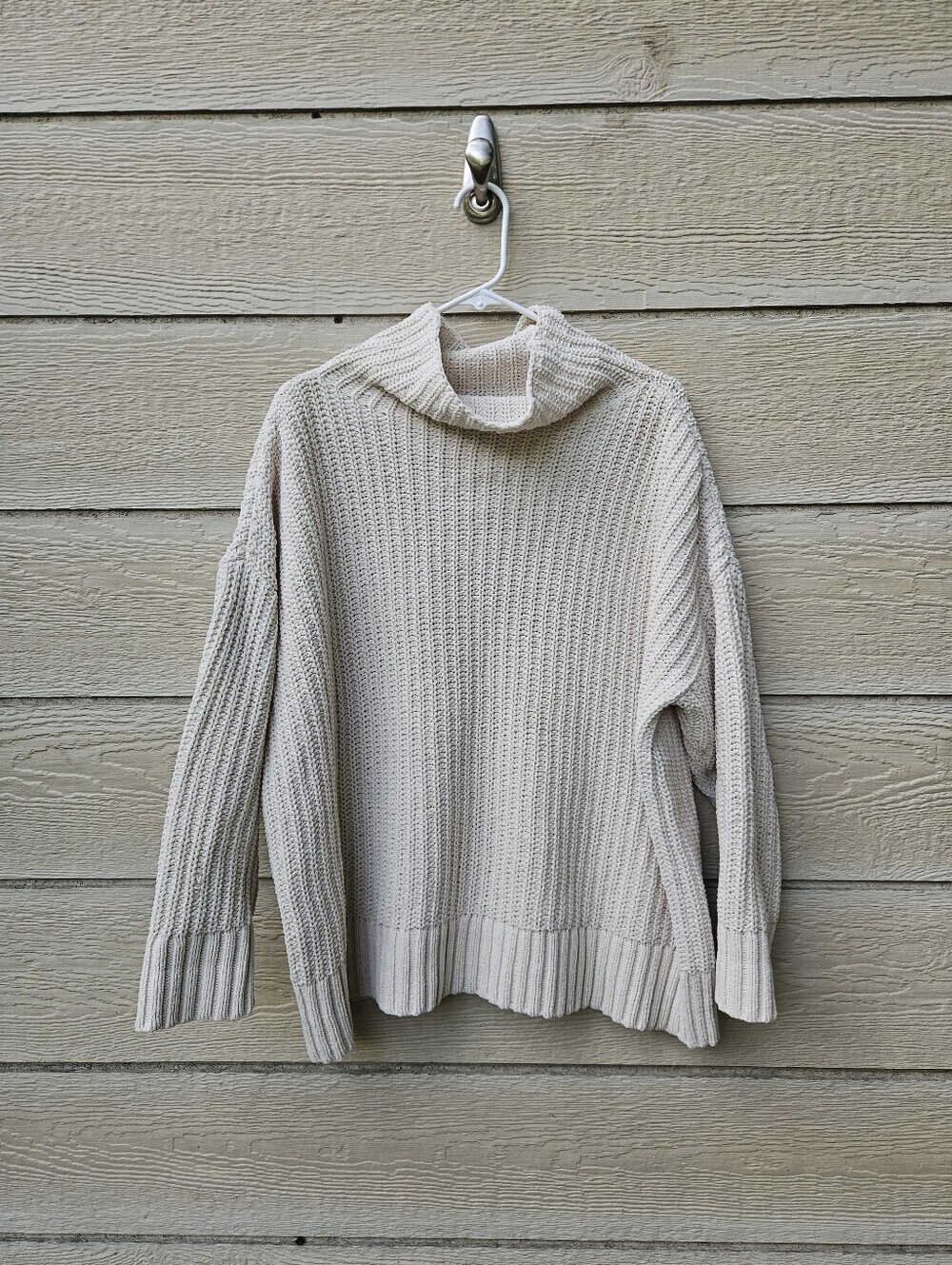 aerie oversized cream knit turtleneck sweater small
